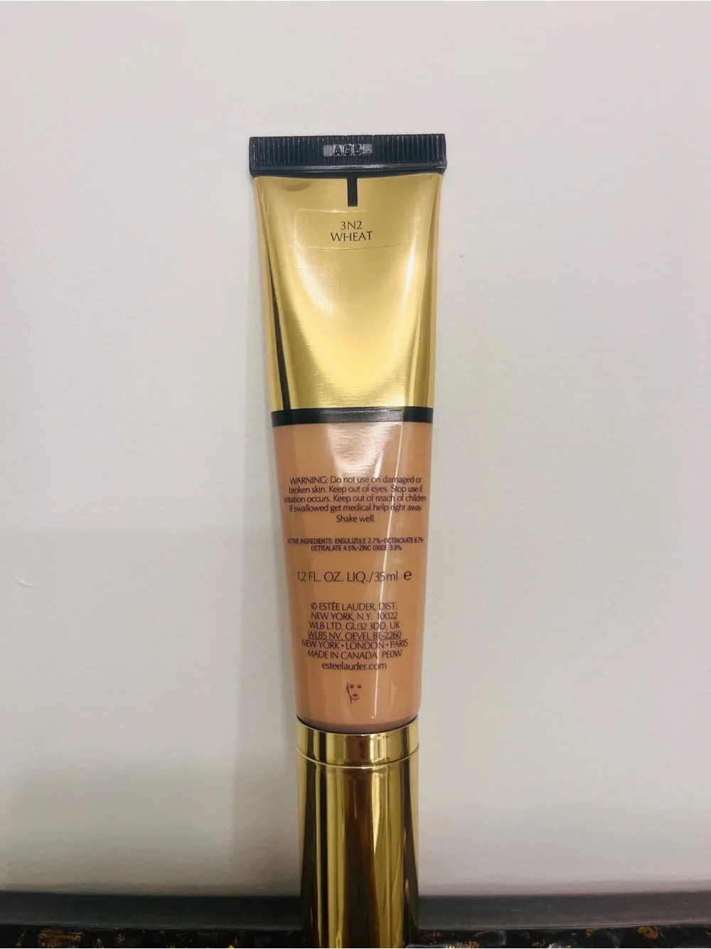 Estee Lauder Liquid Foundation Tube — Wheat / Beige Shade